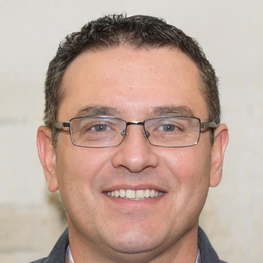 Hendrik Veltmann, Clinical Director